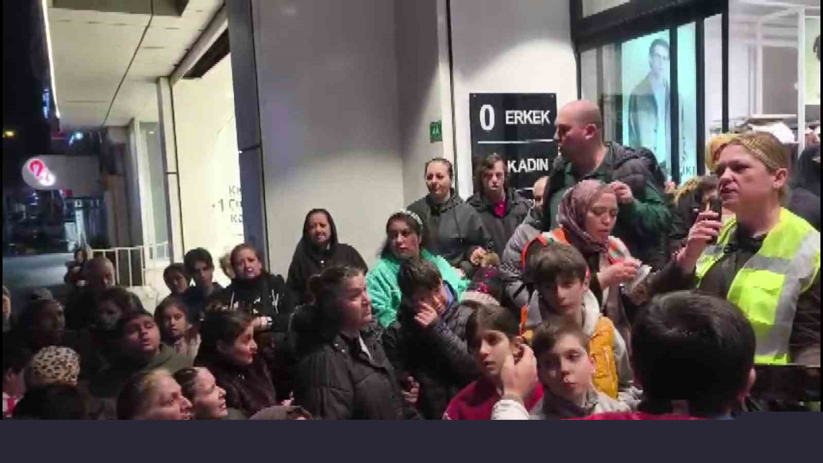 Bursa’da ihtiyaç sahibi 400 çocuğa bayram sevinci
