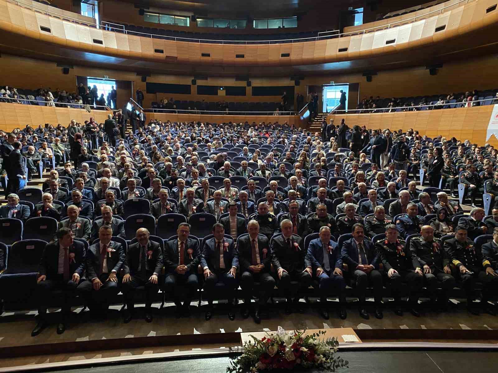 Bursa’da İstiklal Marşı’nın kabulünün 105. yılı törenle anıldı
