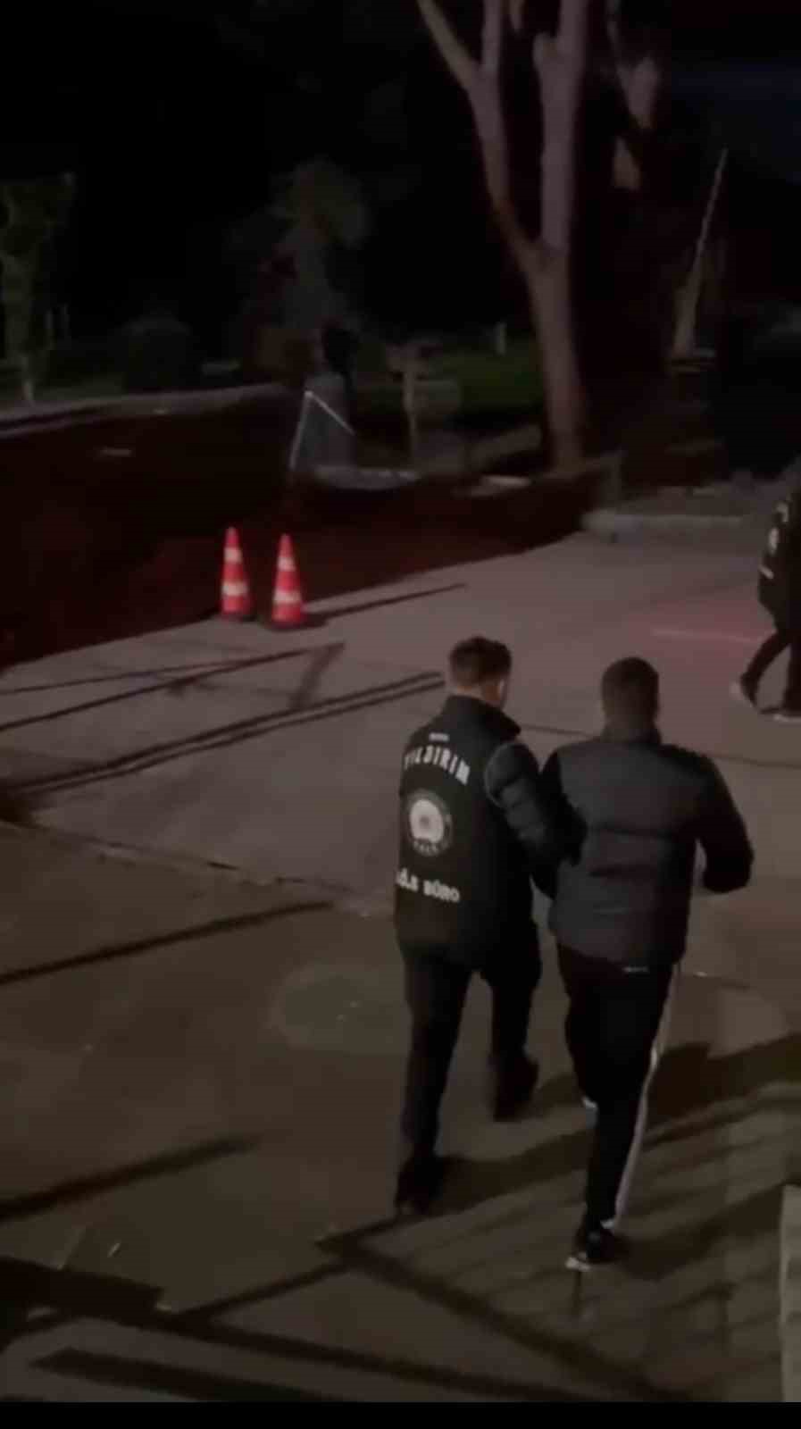 Bursa’da kaçak tütün operasyonu: 460 kilo tütün yakalandı
