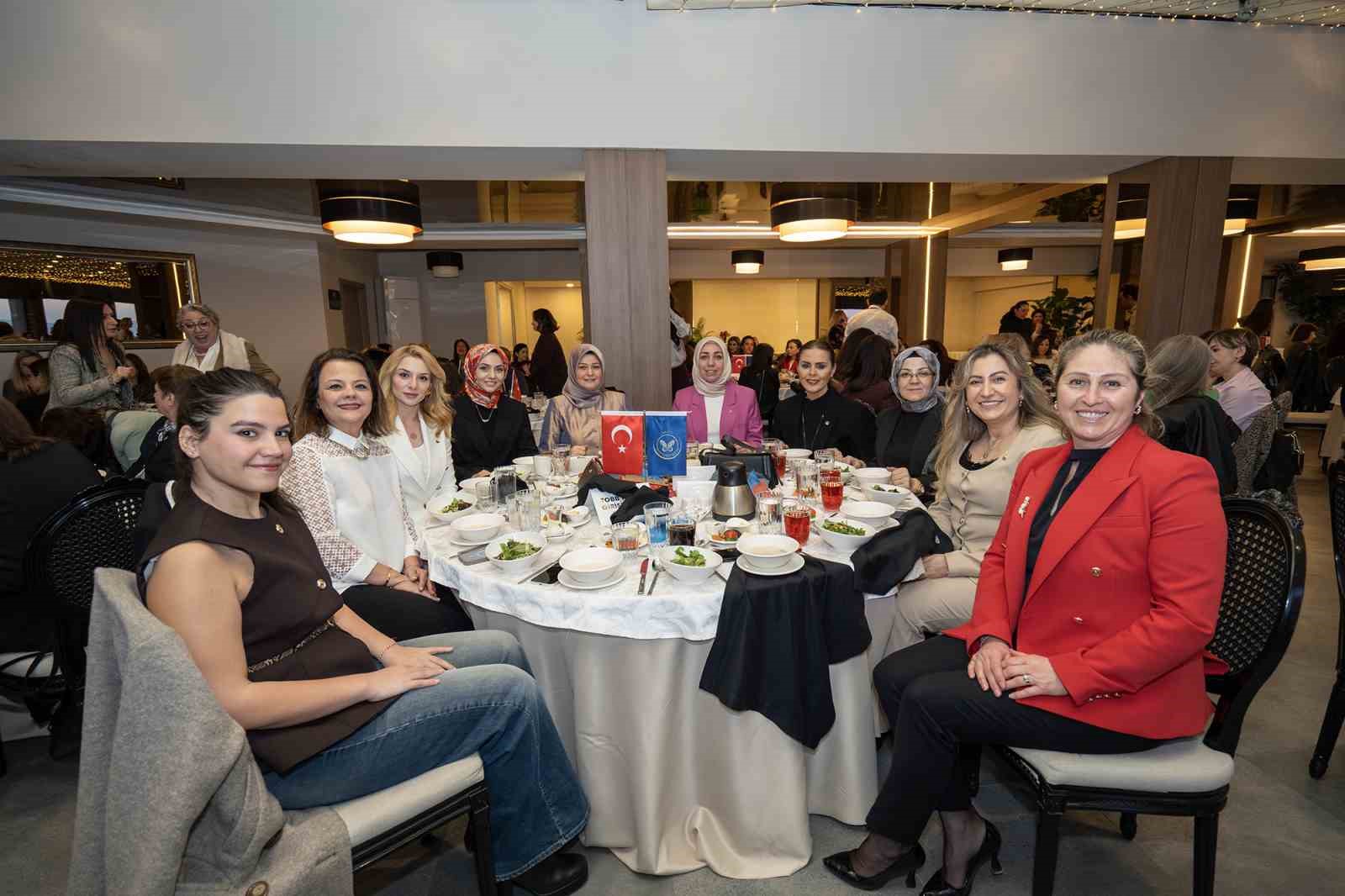 Bursa’da kadın dayanışması aynı sofrada buluştu
