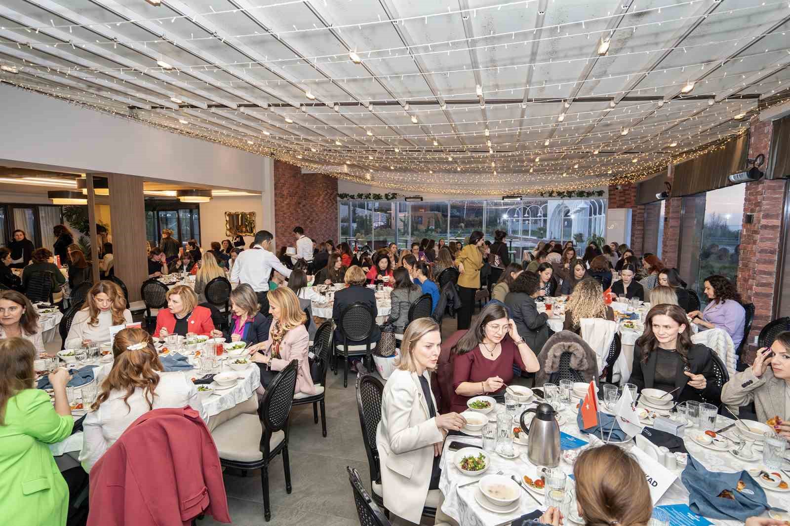 Bursa’da kadın dayanışması aynı sofrada buluştu
