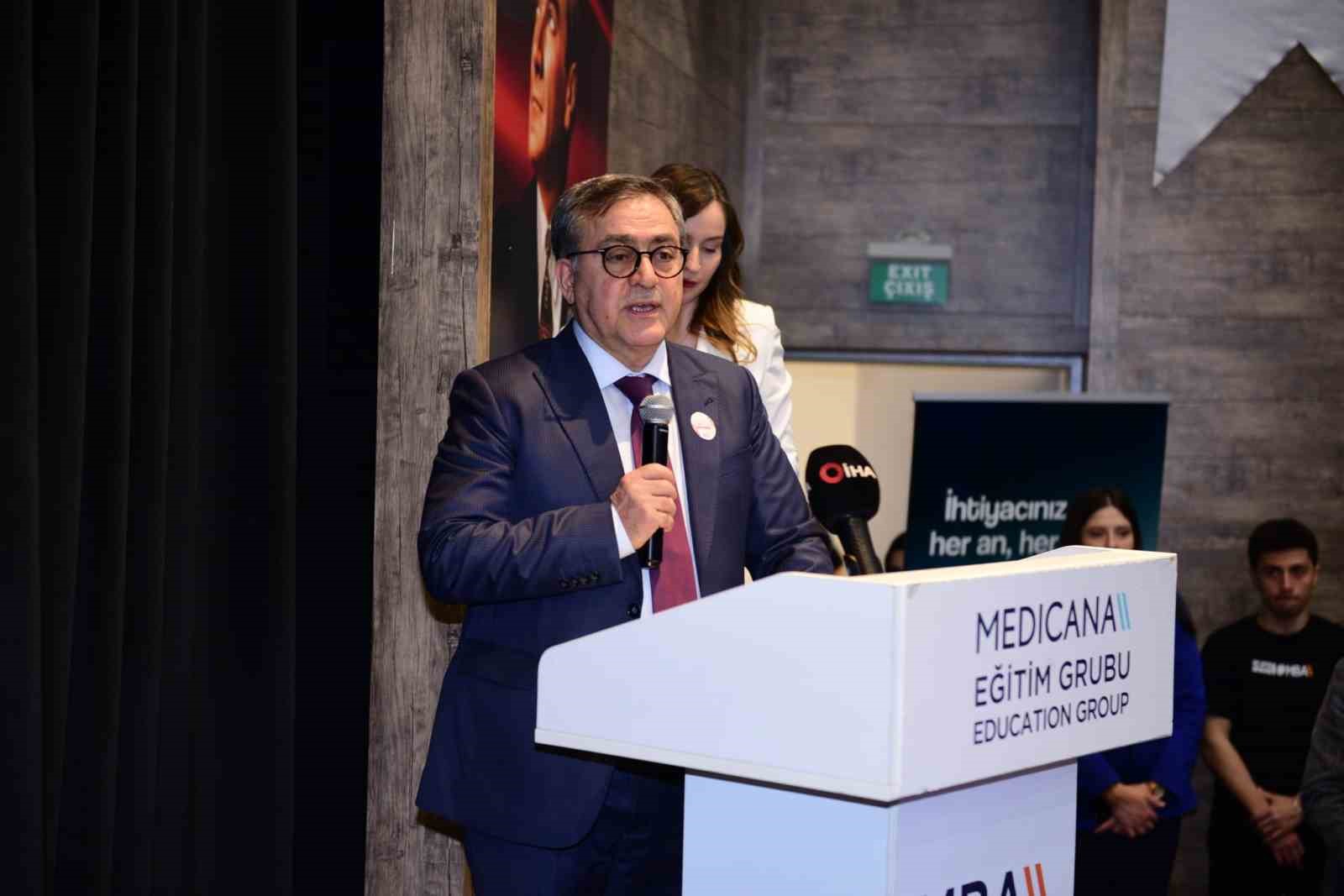 Bursa’da "Kadın Gücü Zirvesi", ilham veren hikâyeler paylaşıldı
