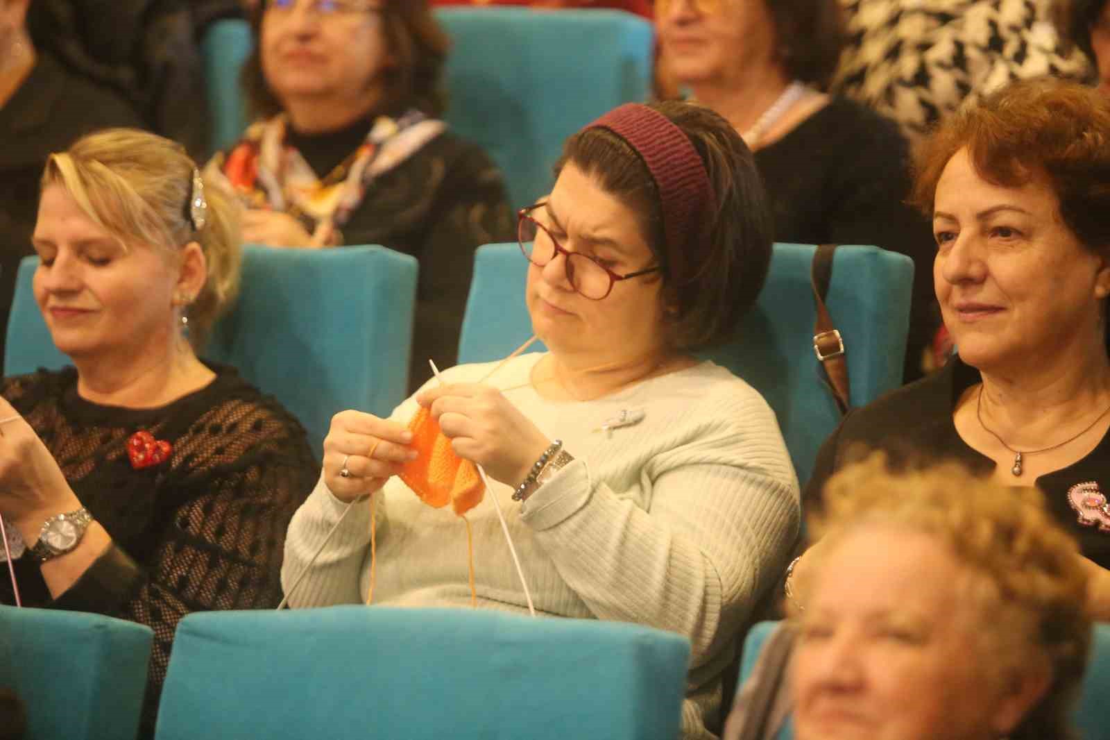 Bursa’da kadınlardan huzurevine ilmek ilmek sevgi
