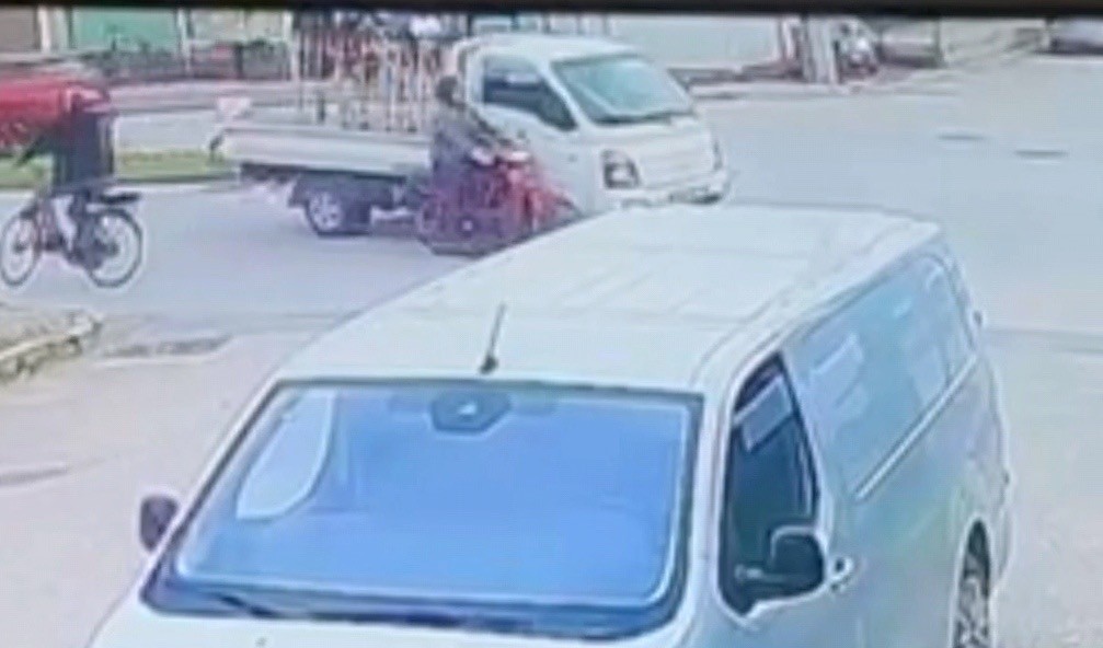 Bursa’da kamyonet ile motosiklet çarpıştı: 1 yaralı
