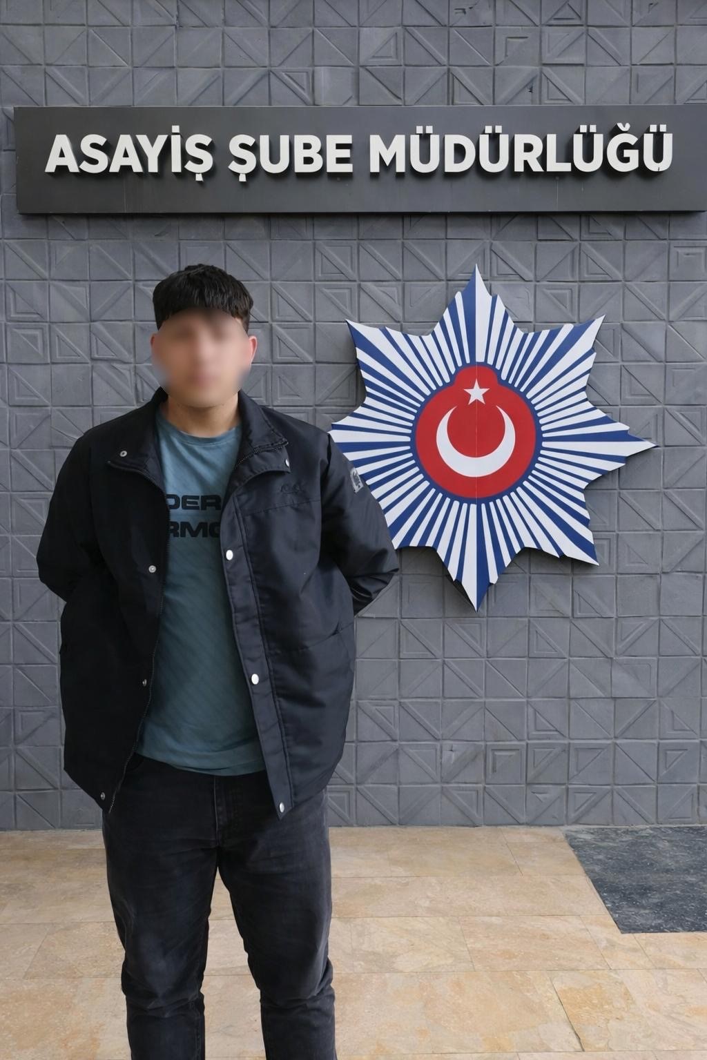 Bursa’da kapkaç anı kamerada 18 suç kaydı bulunan zanlı tutuklandı
