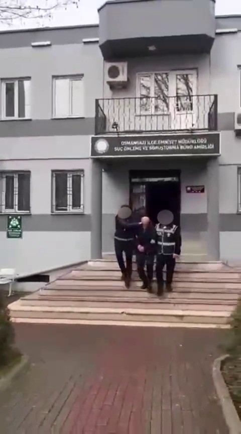 Bursa’da kesinleşmiş hapis cezası bulunan 3 şahıs yakalandı
