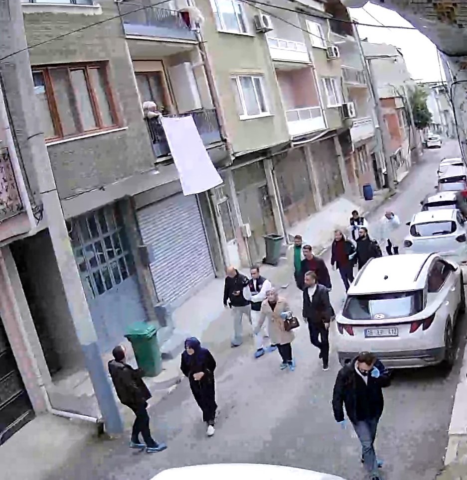 Bursa’da korku filmlerine konu olacak cinayet
Bursa’da korku filmlerine konu olacak cinayet