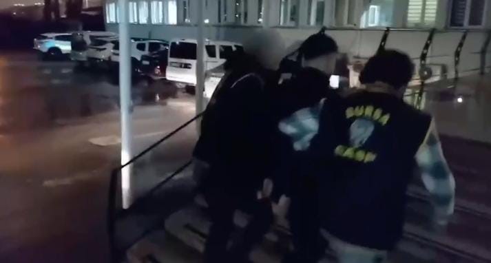 Bursa’da kuyumcuya silahlı yağma girişiminin şüphelisi yakalandı
