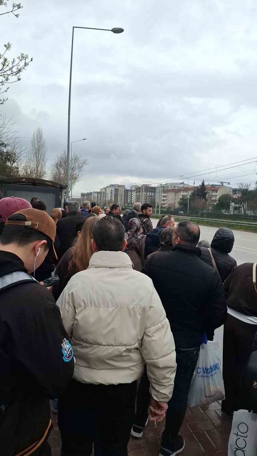 Bursa’da metro seferleri durdu
