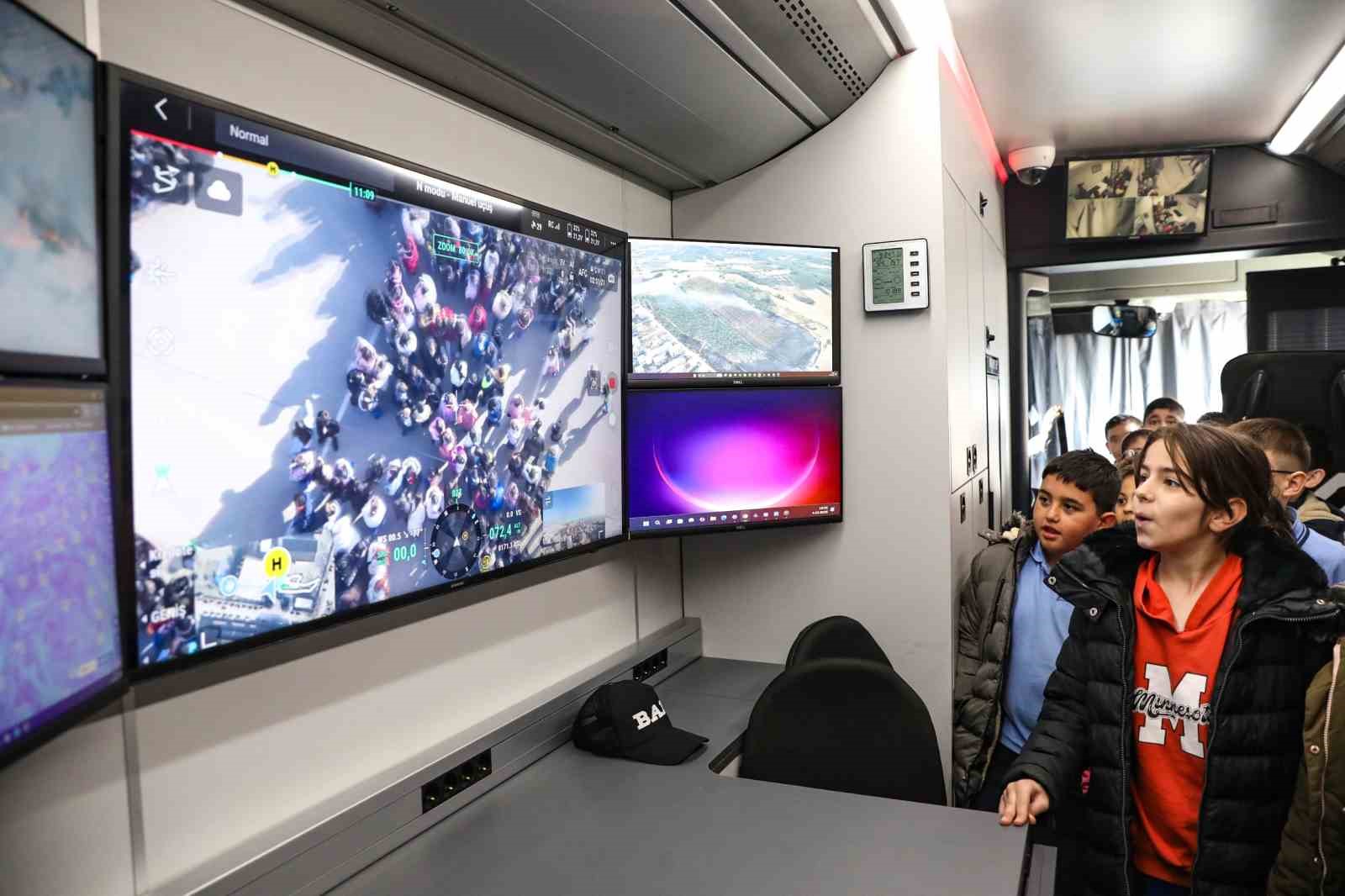 Bursa’da miniklere afet eğitimi
