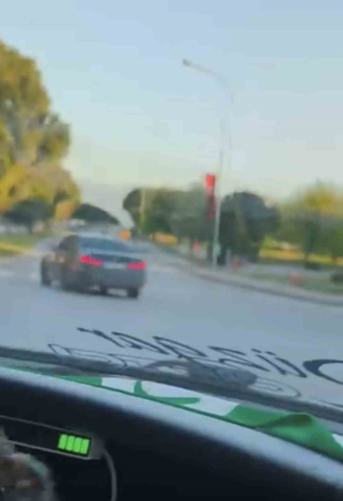 Bursa’da otomobil böyle drift attı
