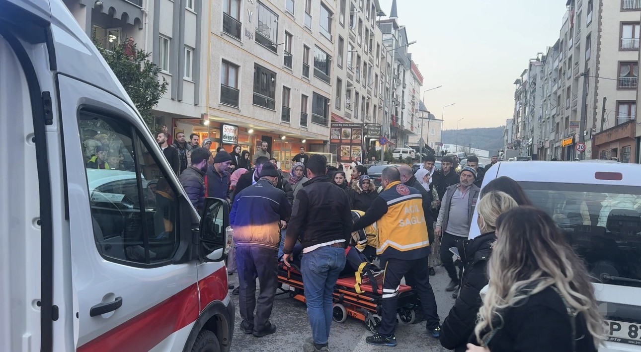 Bursa’da otomobilin çarptığı yaya yaralandı
