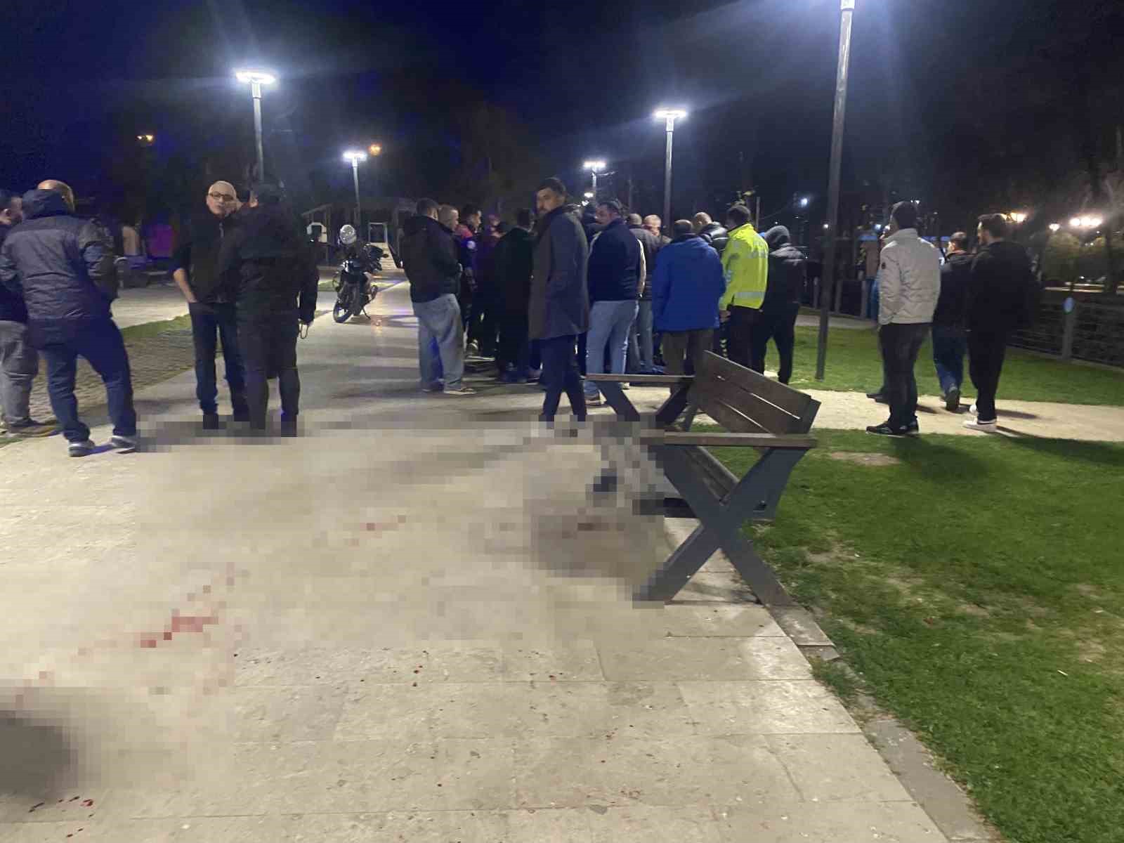 Bursa’da parkta bıçaklı kavga: 16 yaşındaki çocuk yaralandı
