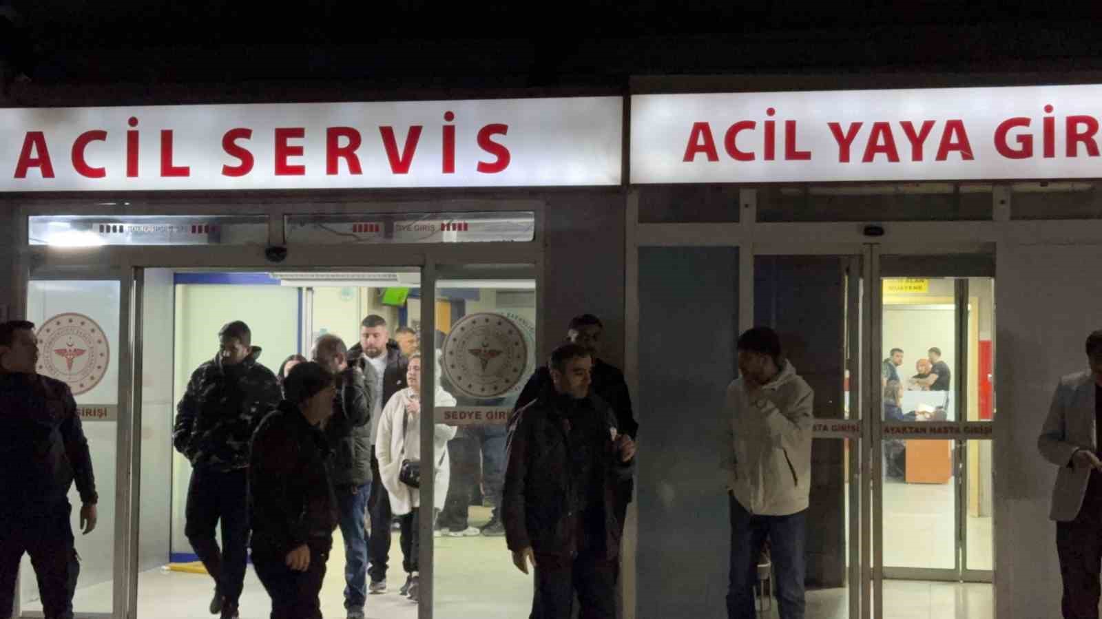 Bursa’da parkta çıkan tartışmada kan aktı, sırtından bıçaklanarak yaralandı
