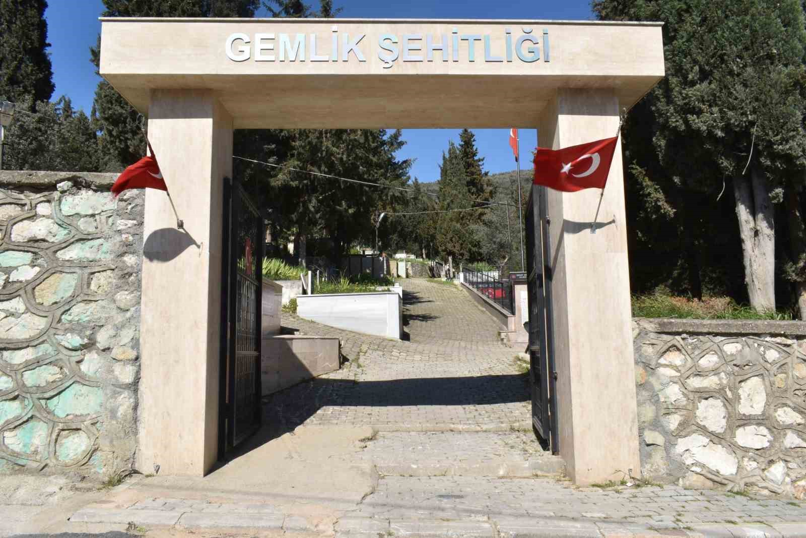 Bursa’da Ramazan boyunca şehitlere vefa ziyaretleri
