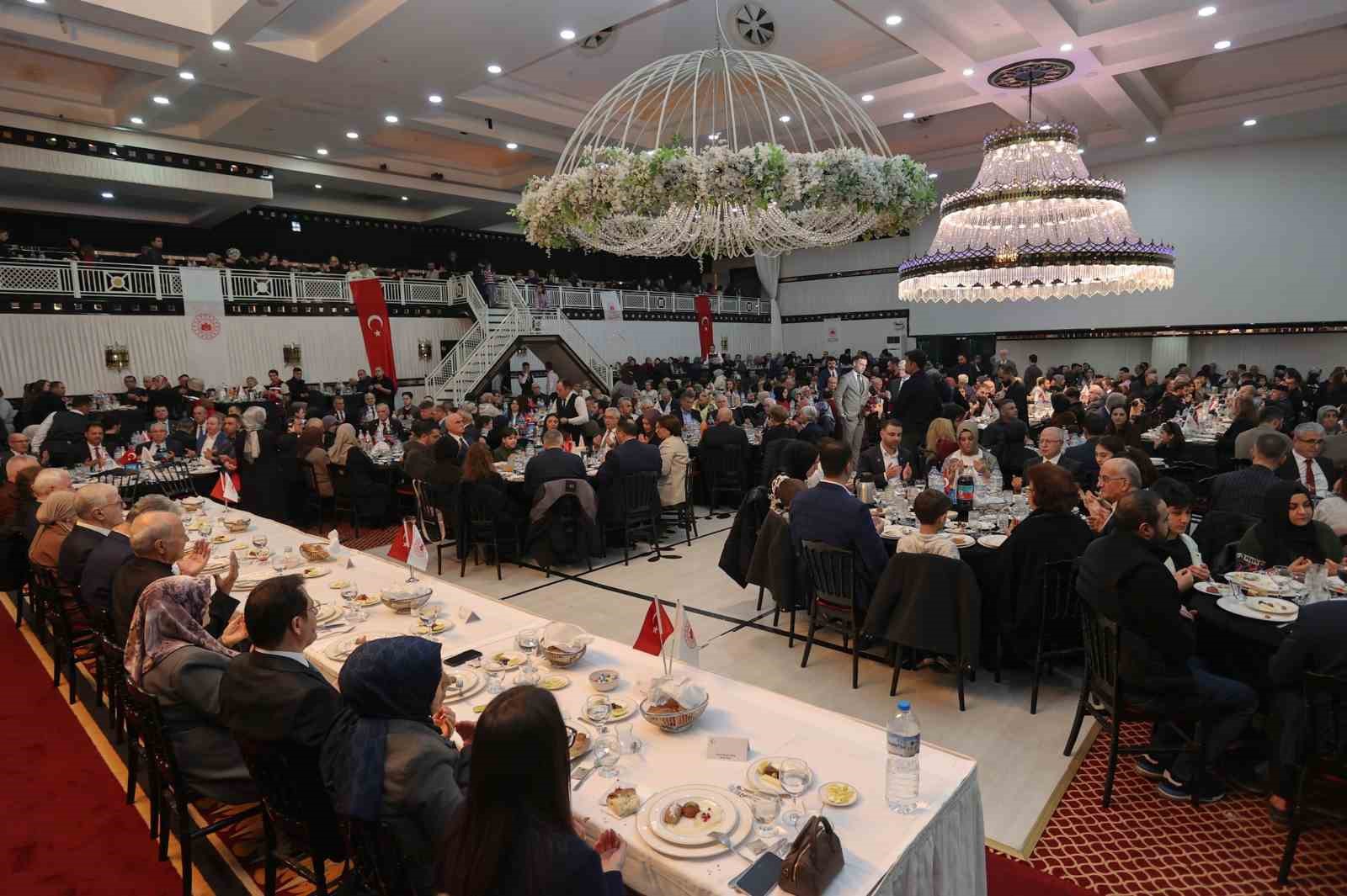 Bursa’da şehit yakınları ve gaziler için anlamlı Ramazan buluşması
