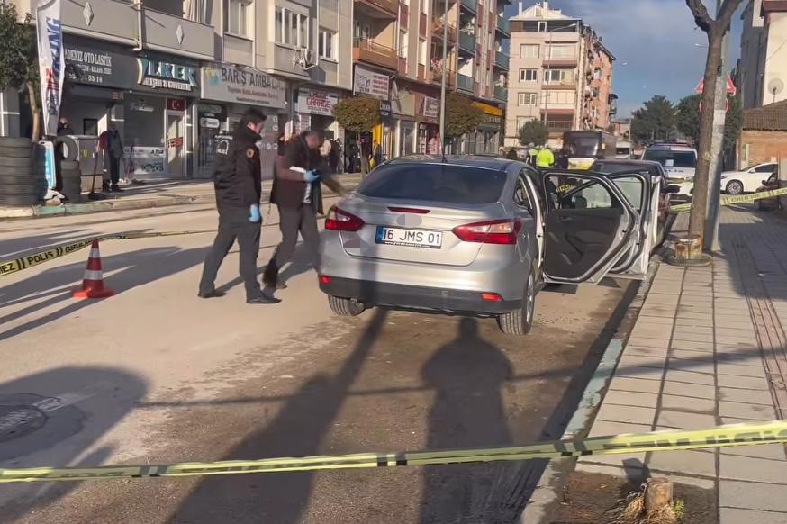 Bursa’da silahlı saldırı: Yaralı halde kaçıp polise sığındı
