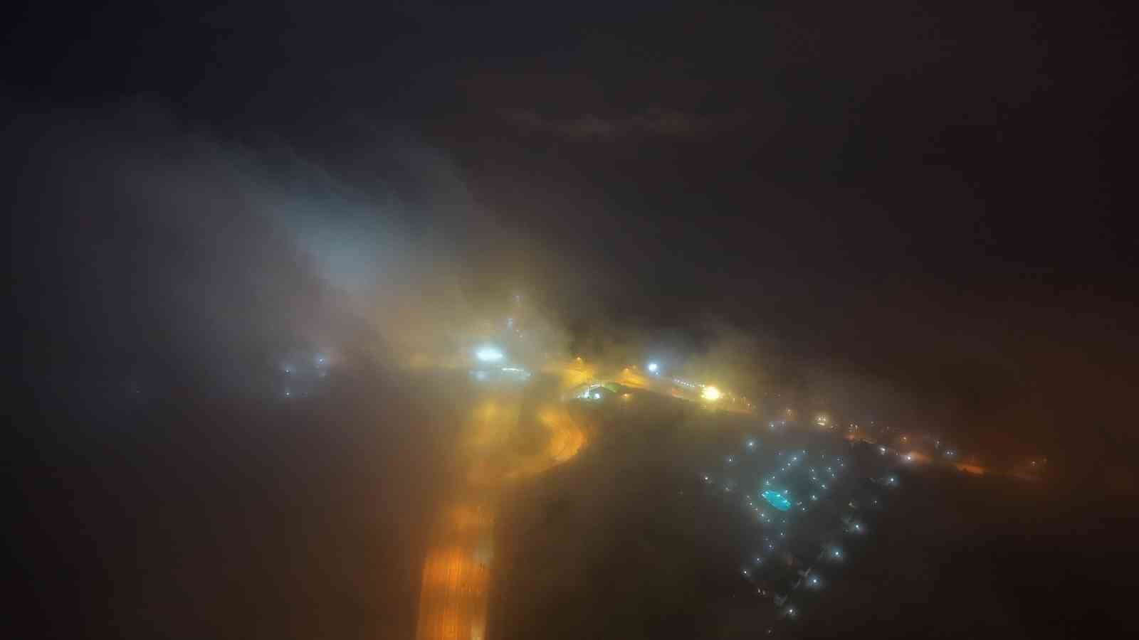 Bursa’da sis: Mudanya yolunda görüş mesafesi düştü
