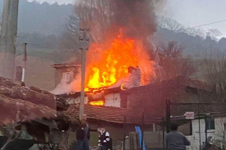 Bursa’da soba faciası, yaşlı çift hayatını kaybetti
