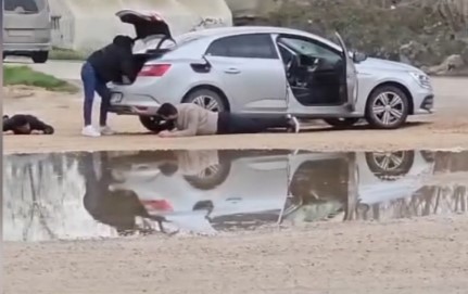 Bursa’da soygun senaryosunu polis yutmadı...20 milyonluk sahte gasp planı çökertildi: 5 kişi tutuklandı
Bursa’da soygun senaryosunu polis yutmadı...20 milyonluk sahte gasp planı çökertildi: 5 kişi tutuklandı