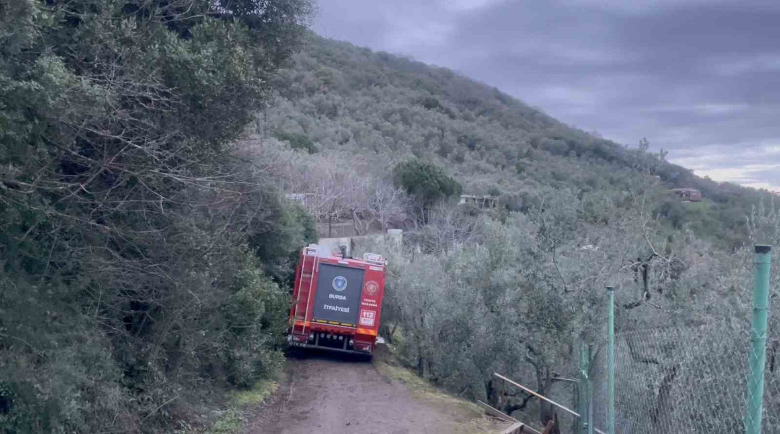Bursa’da su kuyusunu temizleyen baba ve oğlu metan gazından etkilendi
