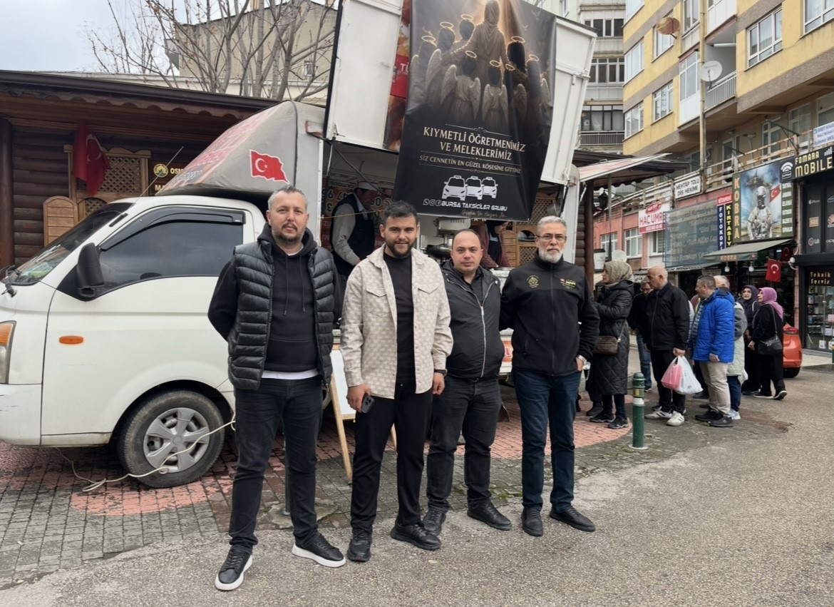 Bursa’da taksicilerden kahraman öğretmen ve öğrencilere vefa
