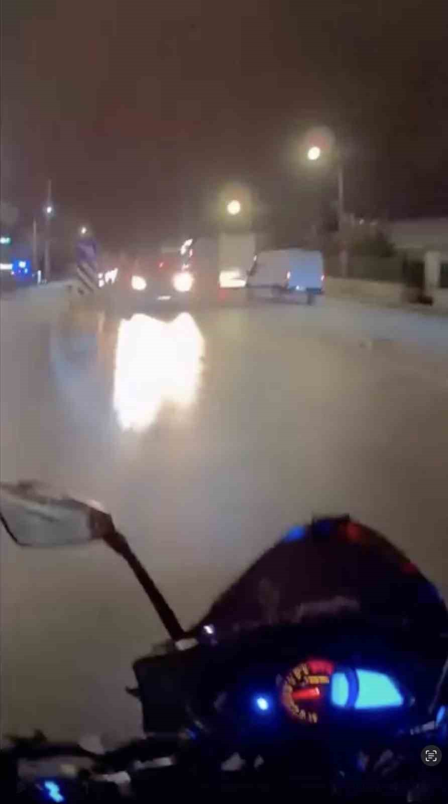 Bursa’da ters yönden gelen otomobil tehlike oluşturdu
