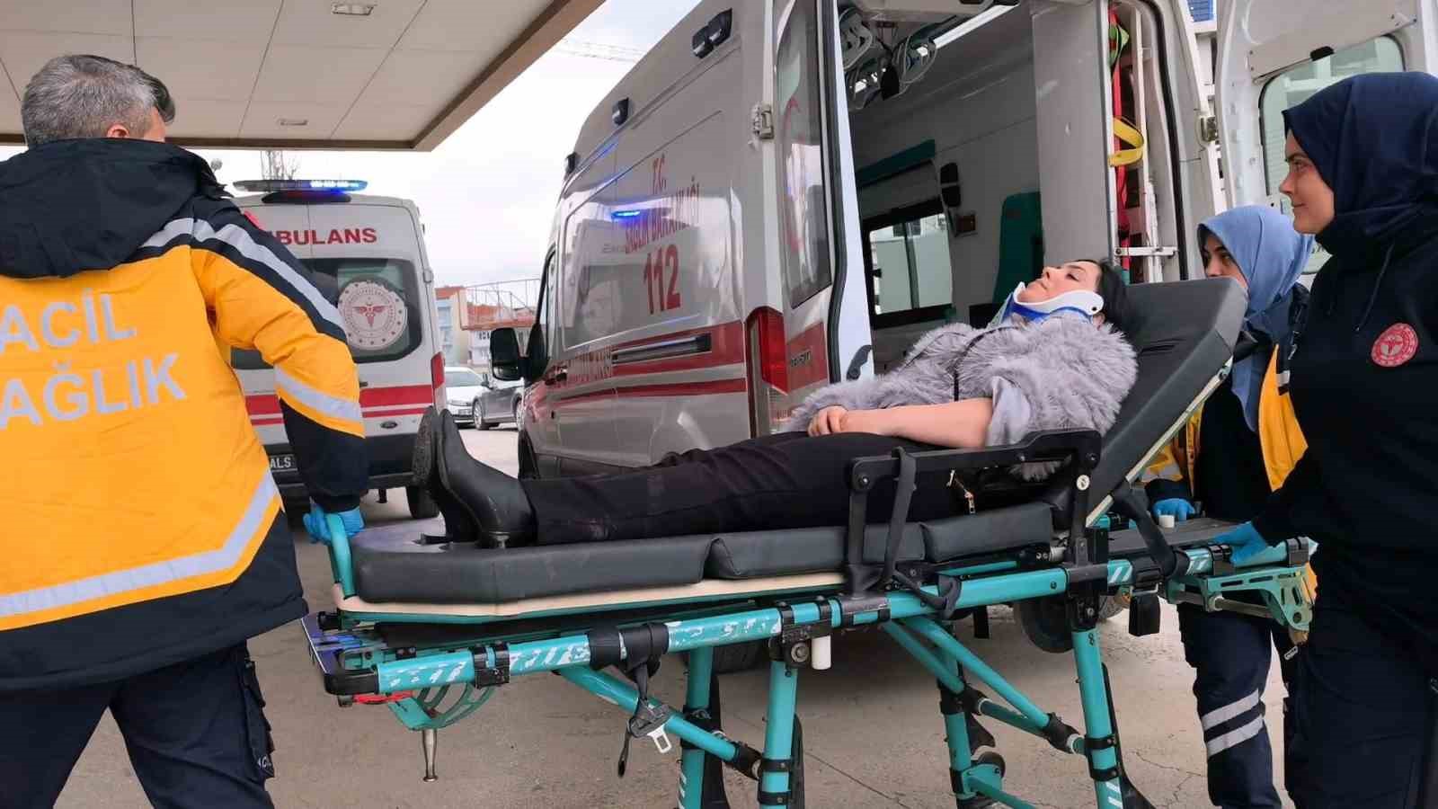 Bursa’da trafik kazası, 2 kişi yaralandı
