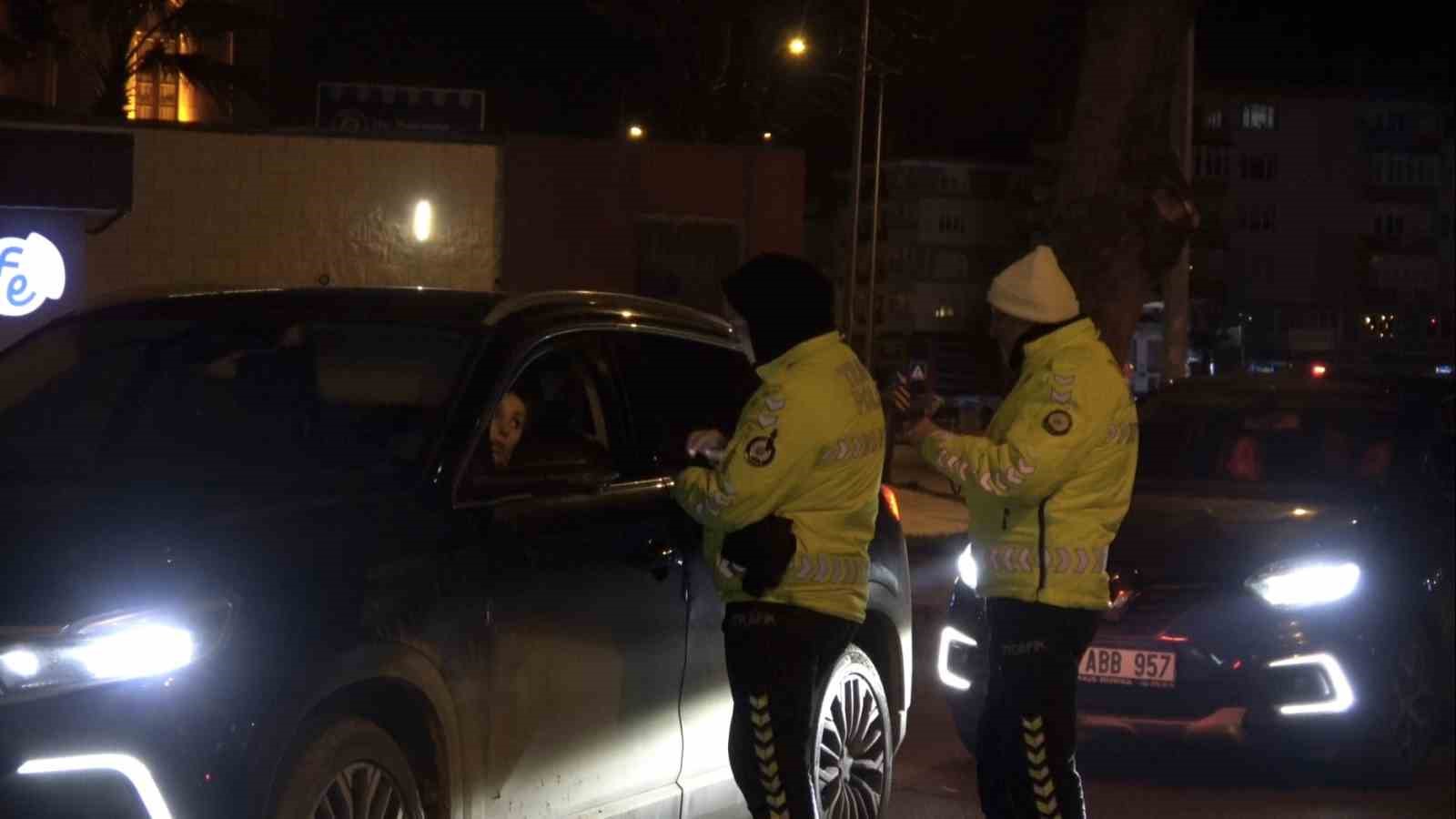 Bursa’da trafikte gece denetimi

