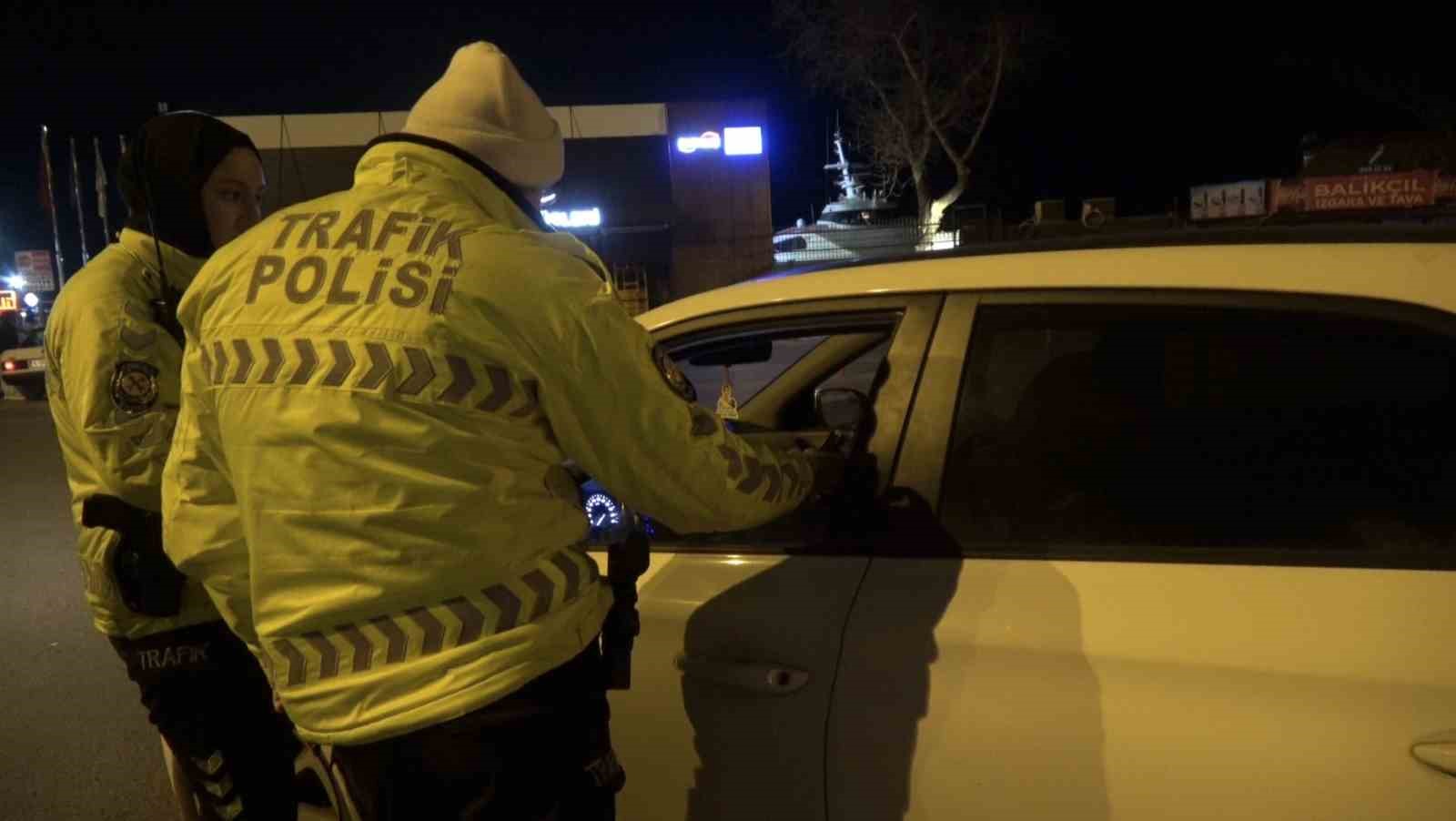 Bursa’da trafikte gece denetimi
