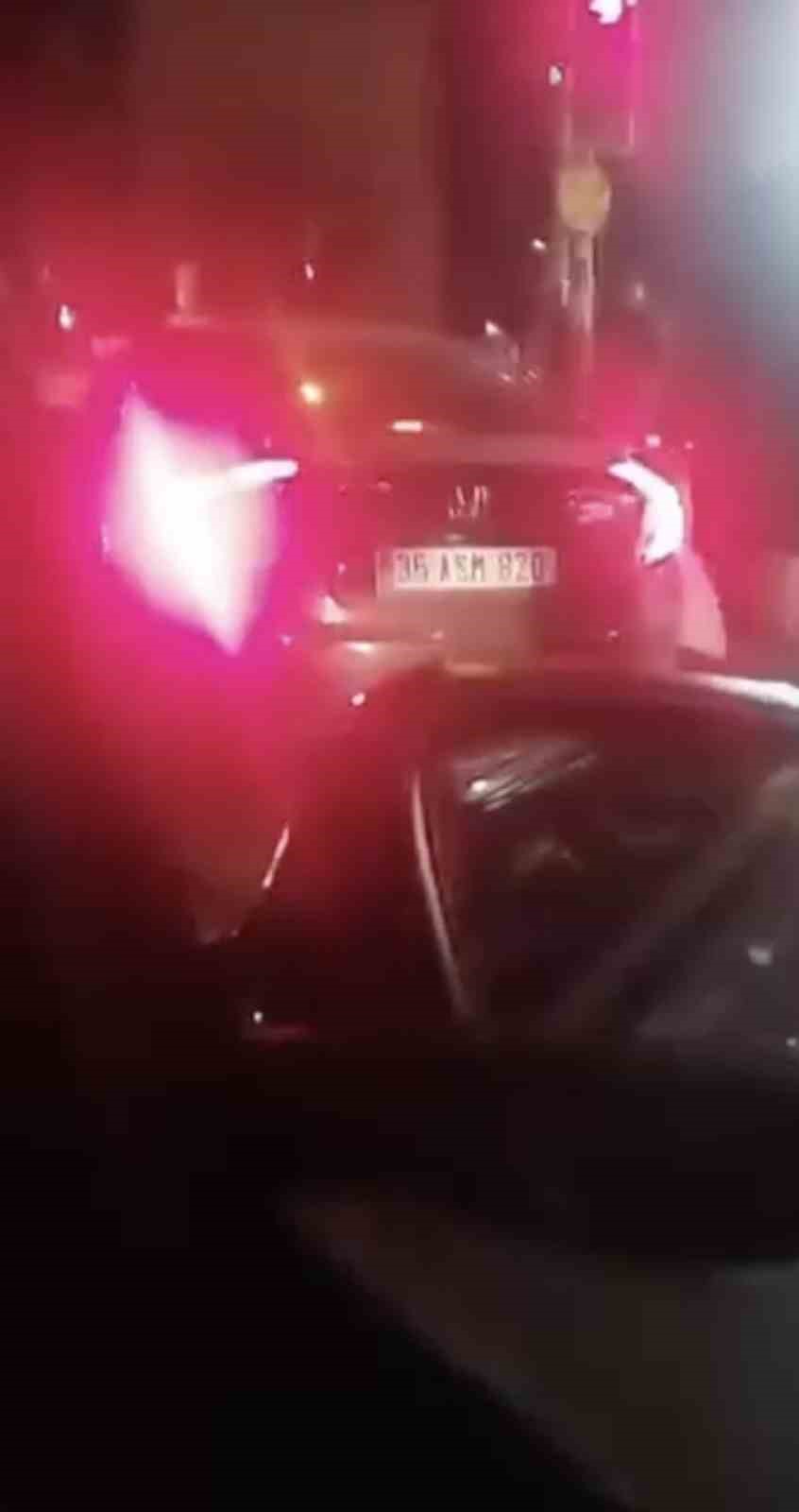 Bursa’da trafikte motosikletliye kadın sürücüden tekme ve tokatlı saldırı
