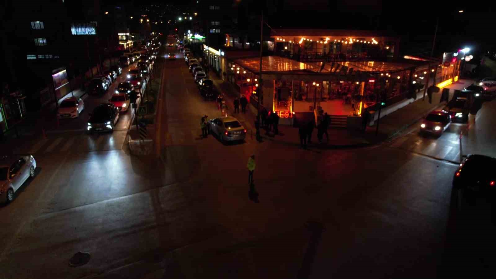 Bursa’da yer değiştiren ‘piyasacılara’ polis baskını
