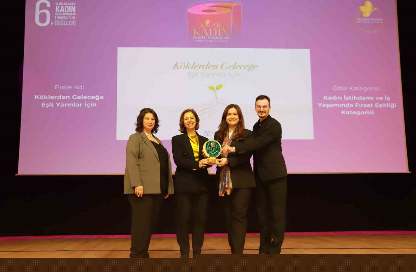 Bursa’da Yeşim Grup’a Kadın Dostu Markalar Farkındalık Ödülü
