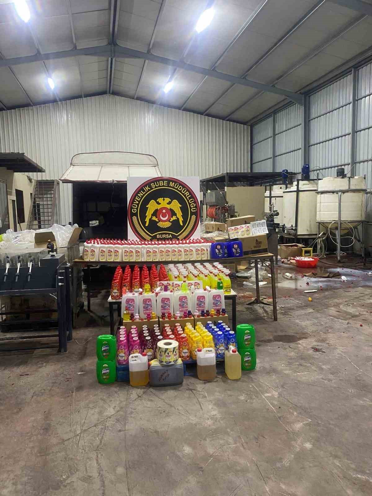 Bursa’da zehirli madde imalatı ve kaçak üretime büyük darbe: 6 gözaltı
