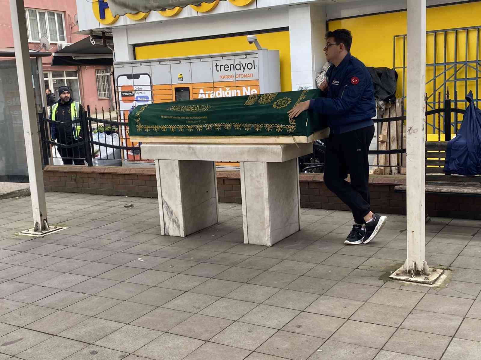 Bursa’daki feci kazada hayatını kaybeden genç adam gözyaşlarıyla uğurlandı
