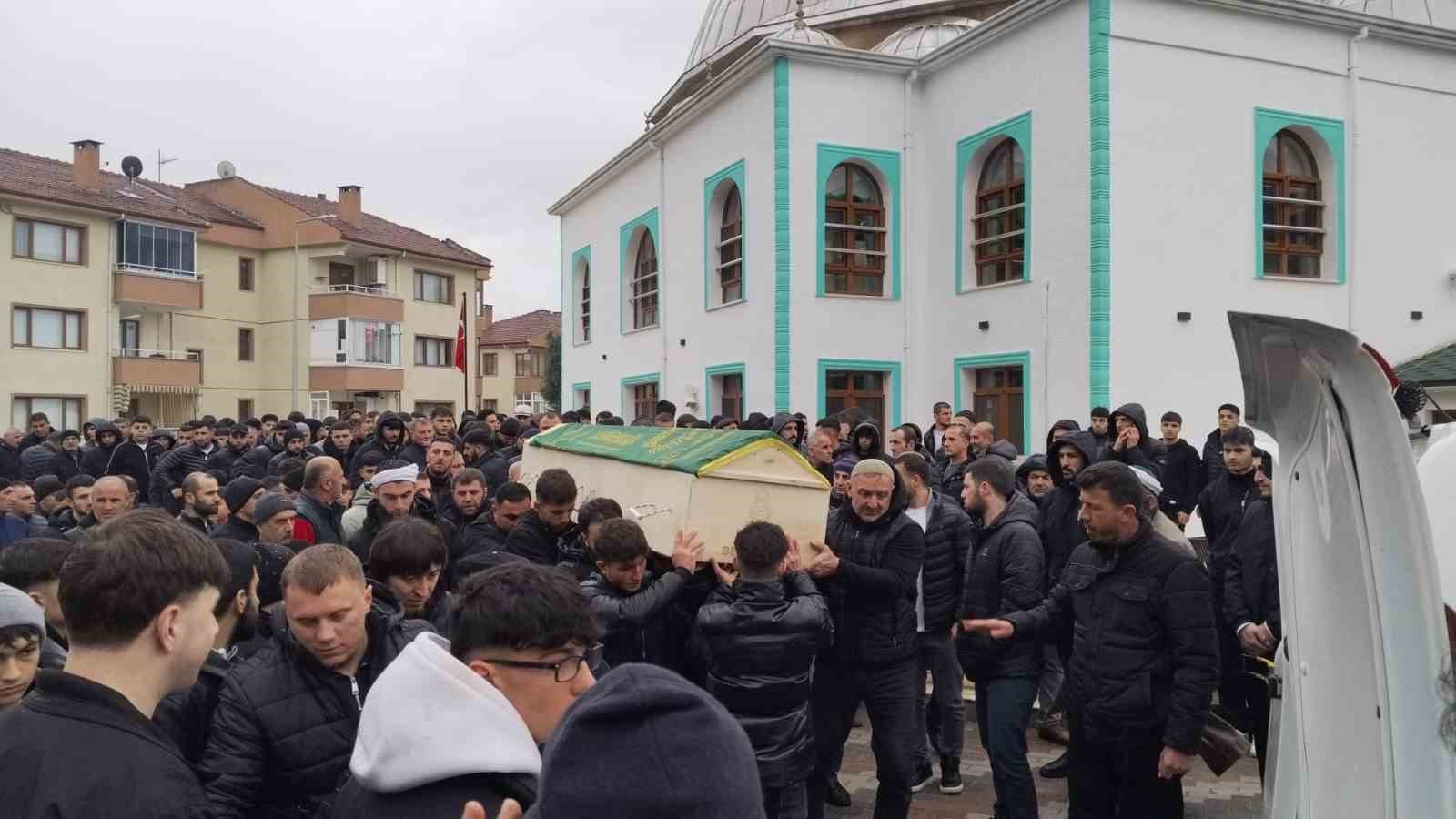 Bursa’daki feci kazada hayatını kaybeden genç son yolculuğuna uğurlandı
