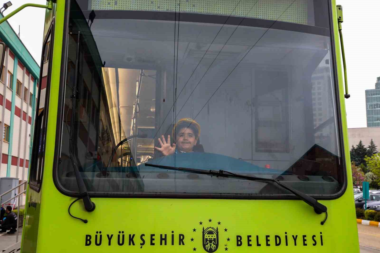 Bursalı Ali’nin vatmanlık hayali gerçek oldu
