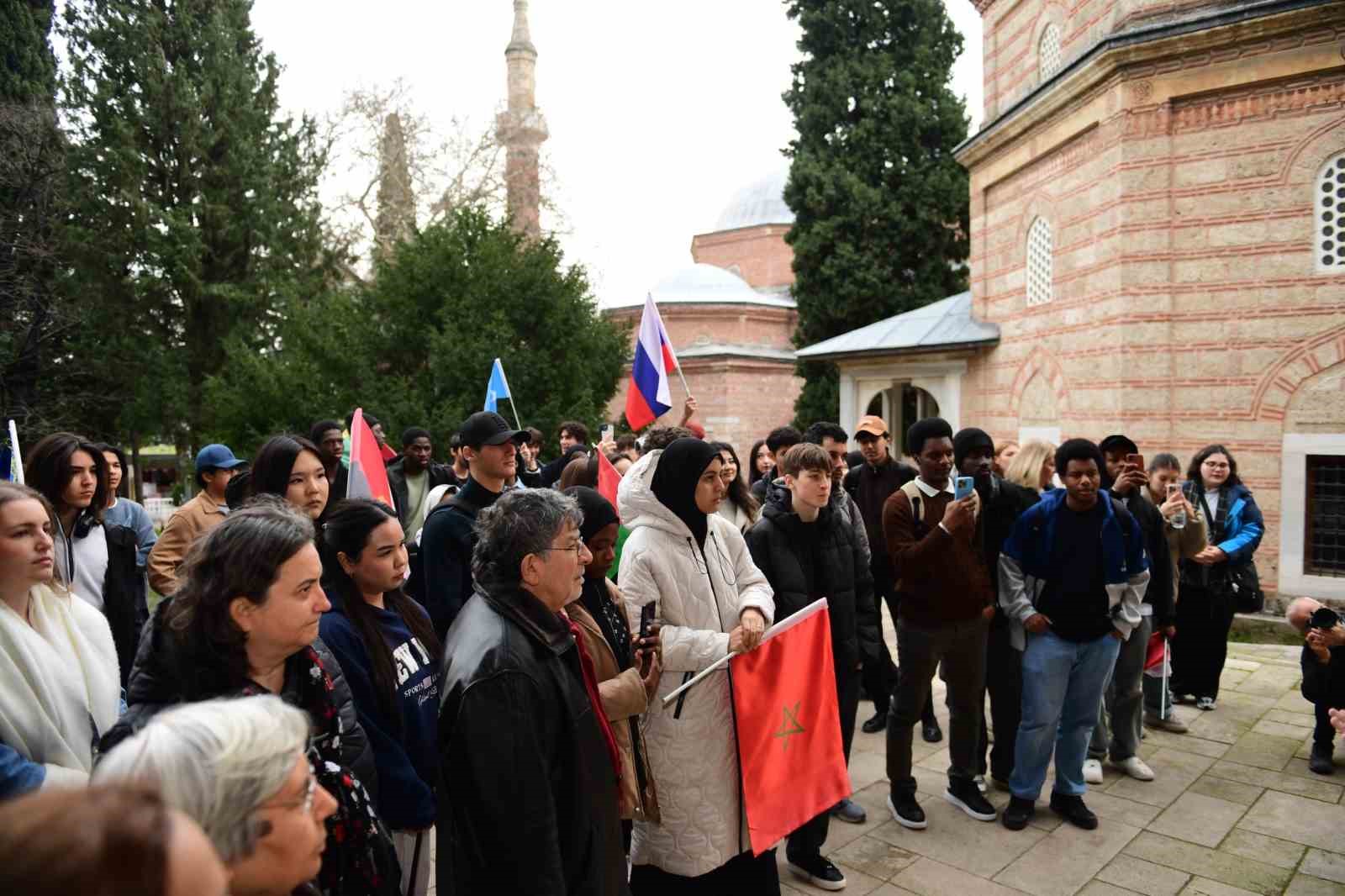 Bursa’nın 700 yıllık hafızası Tanpınar’ın izinde anlatıldı
