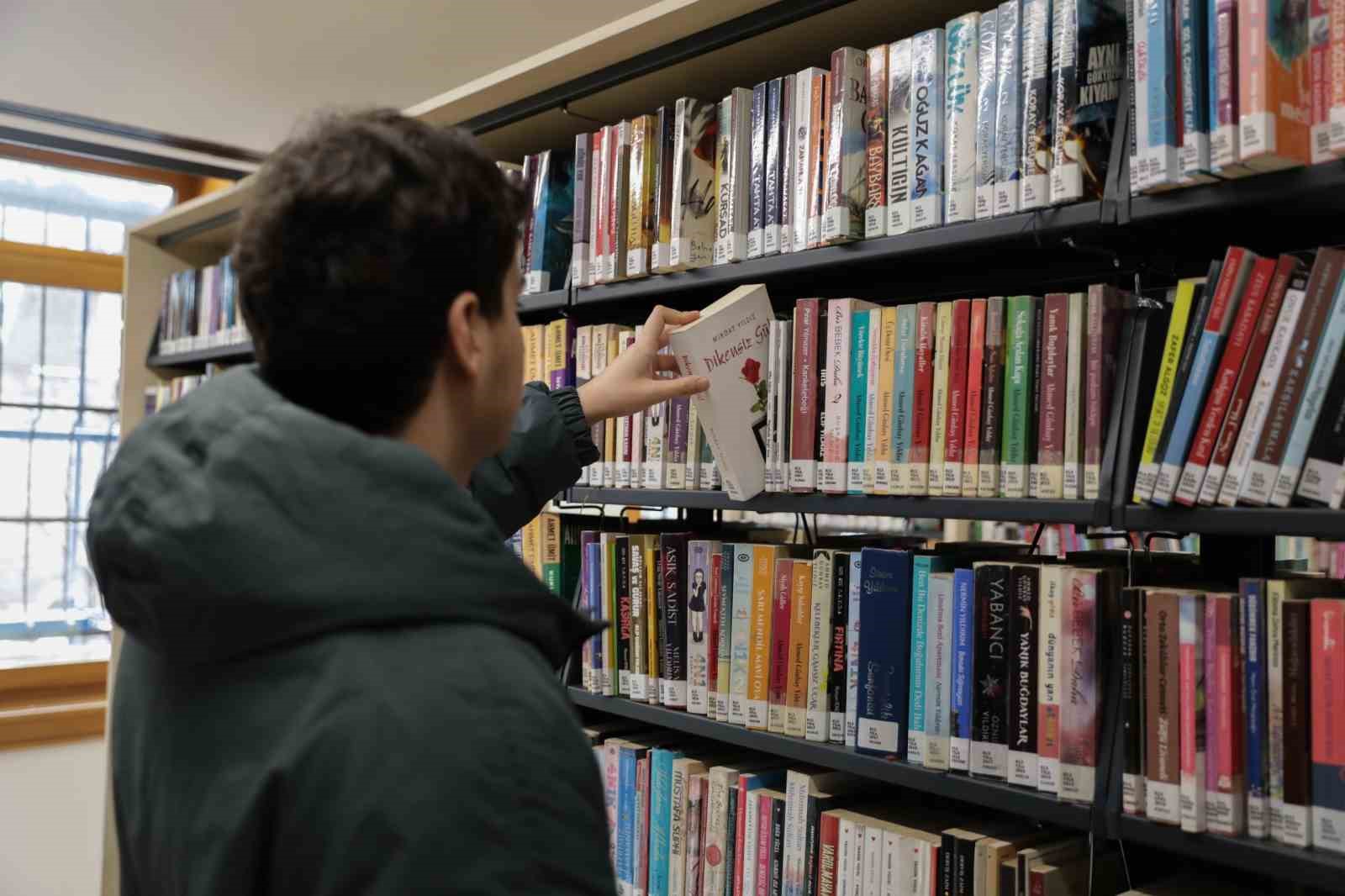 Bursa’nın bilgiye açılan kapılarına yoğun ilgi
