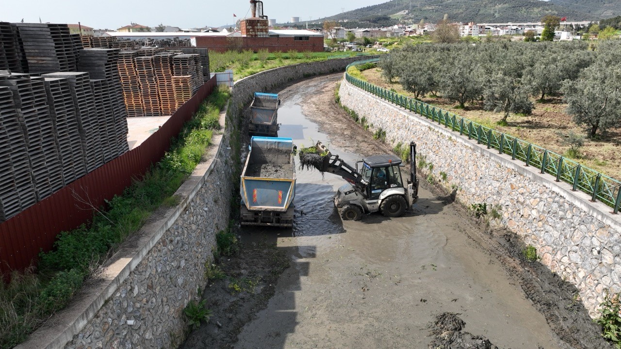 Bursa’nın derelerinde temizlik seferberliği
