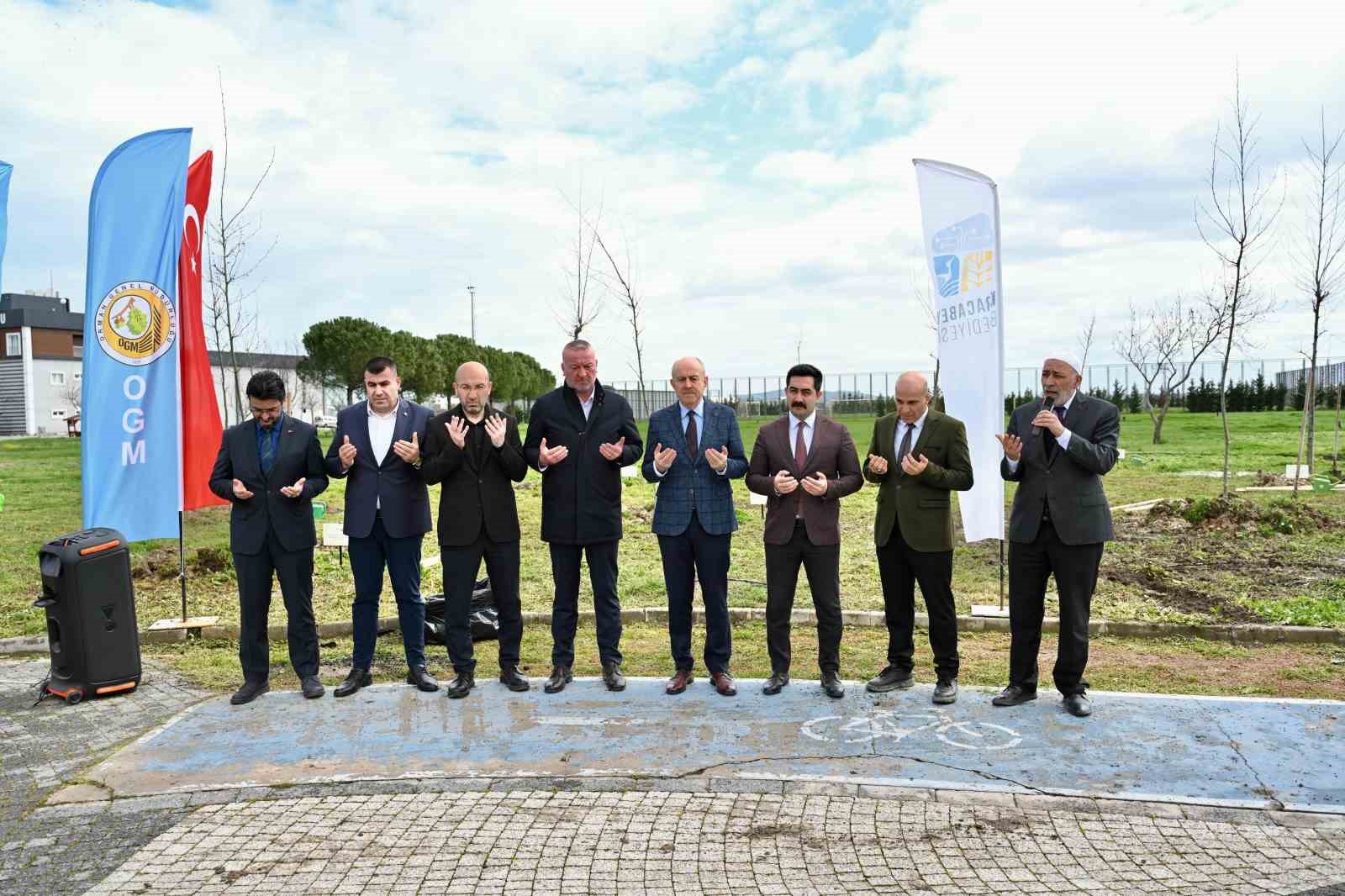 Bursa’nın fethinin 700’üncü yılında Karacabey’de fidanlar toprakla buluştu
