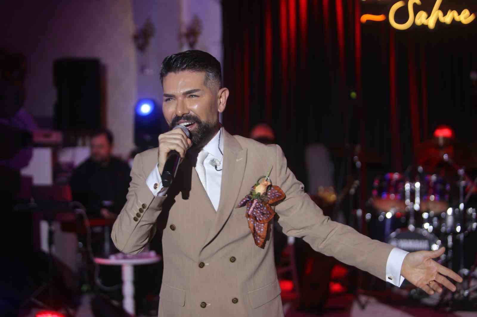 Bursa’nın kadınlar matinesinde güven ve sanat vurgusu
Bursa’nın kadınlar matinesinde güven ve sanat vurgusu