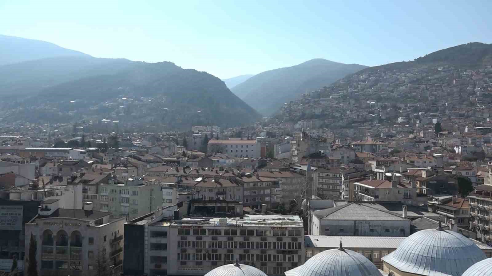 Bursa’nın mahyasında alışılagelmişin dışına çıkılıyor
