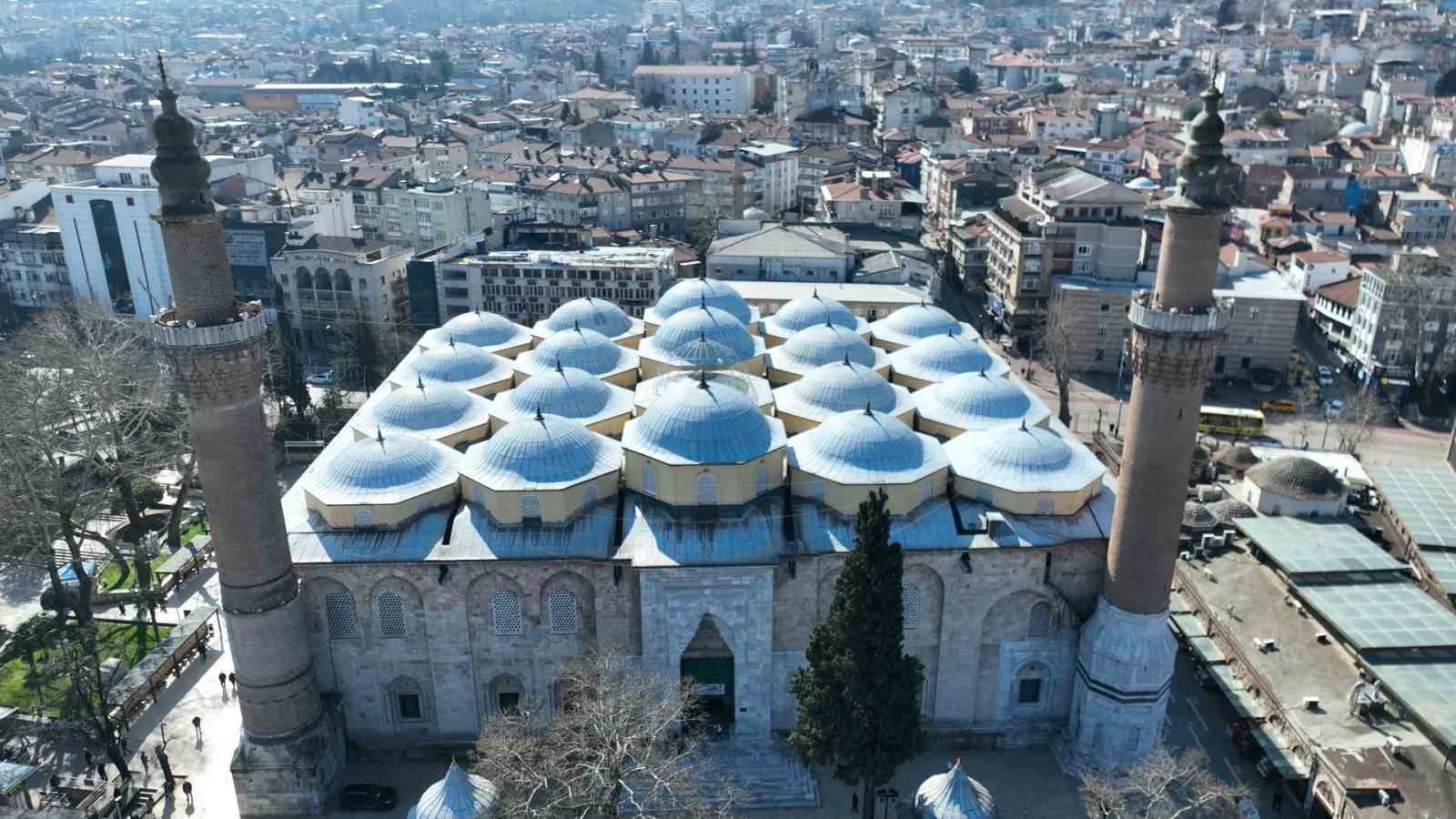 Bursa’nın mahyasında alışılagelmişin dışına çıkılıyor
