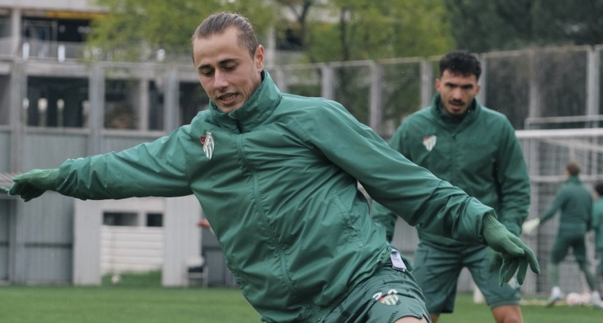 Bursaspor Ankara Demirspor maçına hazırlanıyor
