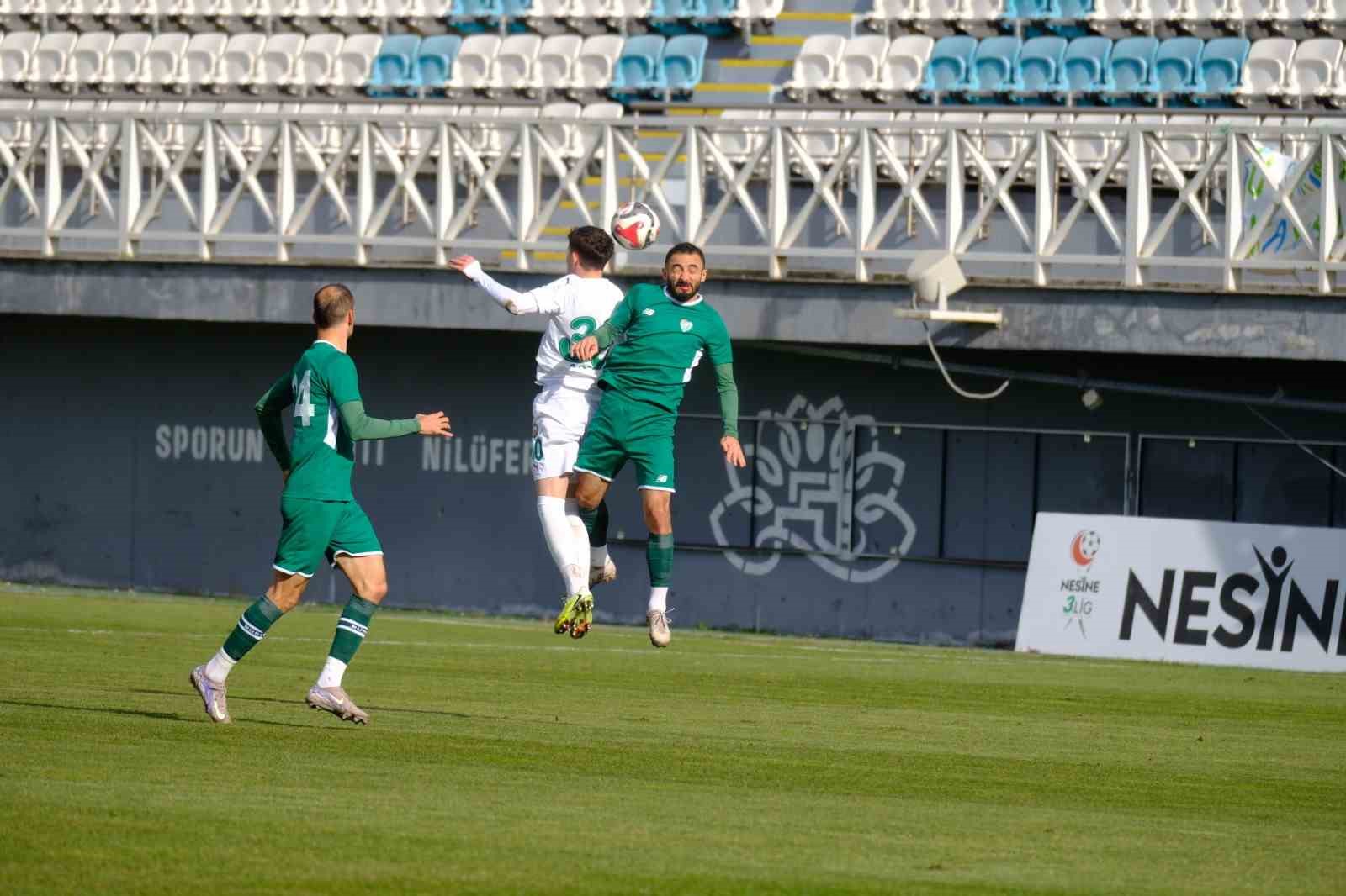 Bursaspor hazırlık maçında Nilüfer FK’yı 3-0’la geçti
