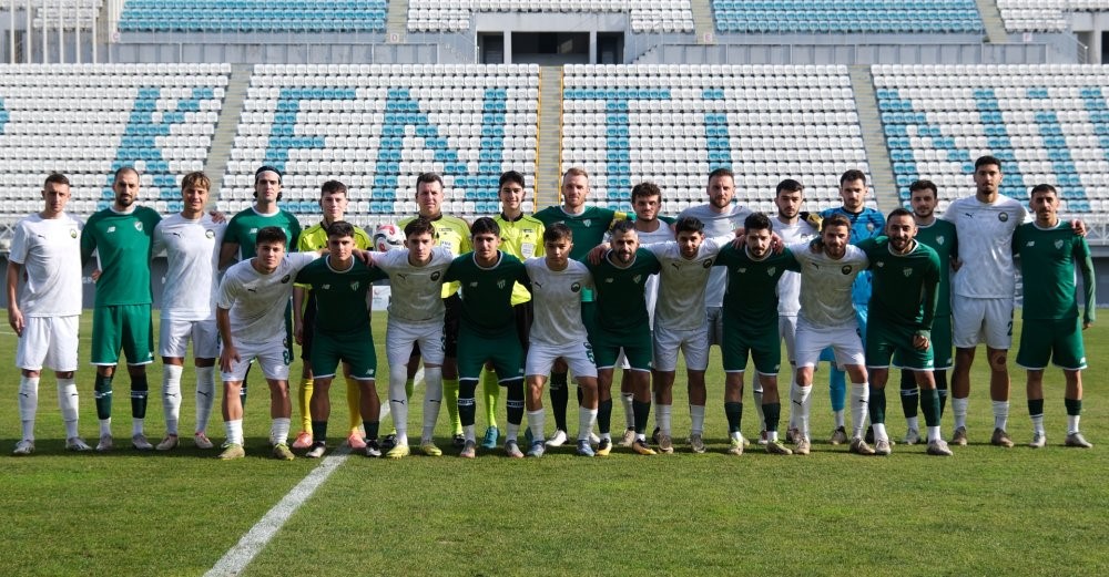 Bursaspor hazırlık maçında Nilüfer FK’yı 3-0’la geçti
