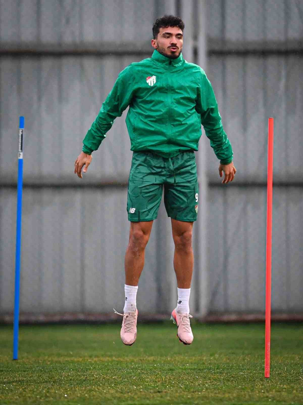 Bursaspor, Kırklarelispor maçı hazırlıklarına başladı
