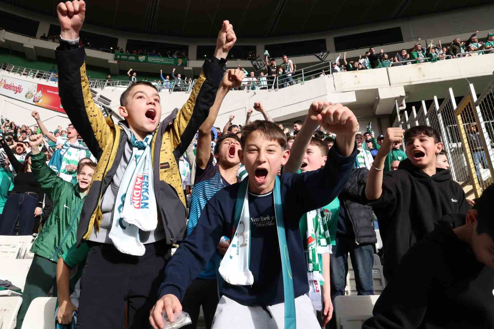 Bursaspor sevgisi Osmangazi’de büyüyor
