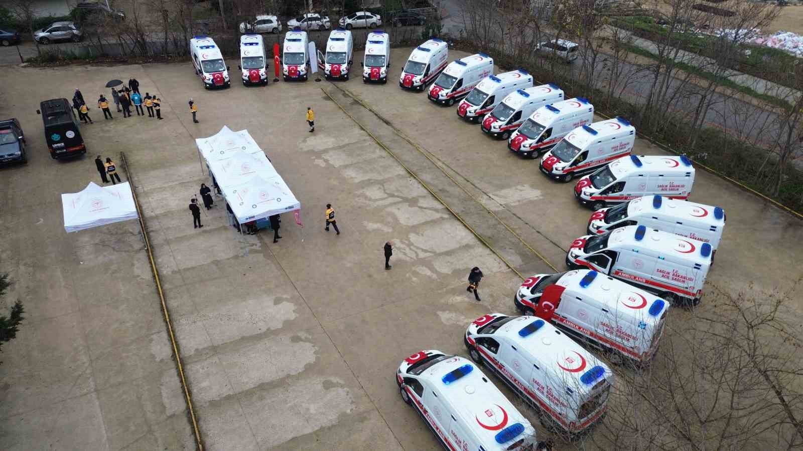 Bursa’ya 17 yeni 112 acil ambulansı
Bursa’ya 17 yeni 112 acil ambulansı